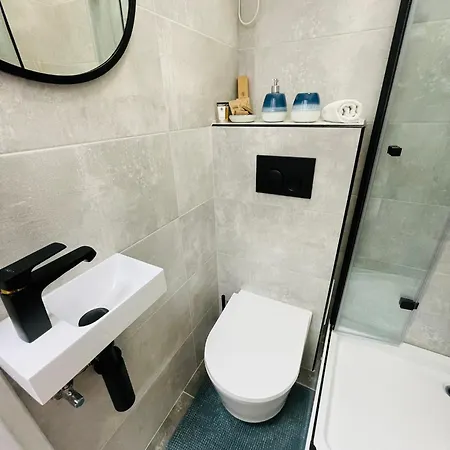 Mini Chrobrego Przy Plazy Z Loggia Apartment